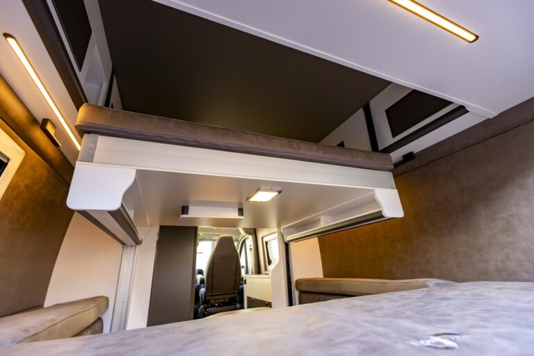mega-classic600-lounge-hubbett